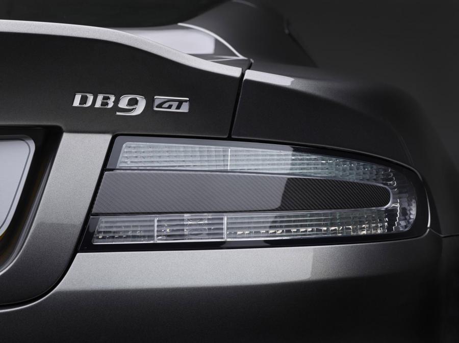 Детали экстерьера Aston Martin DB9 GT 2015 года  (UK) (фото 18 из 20)